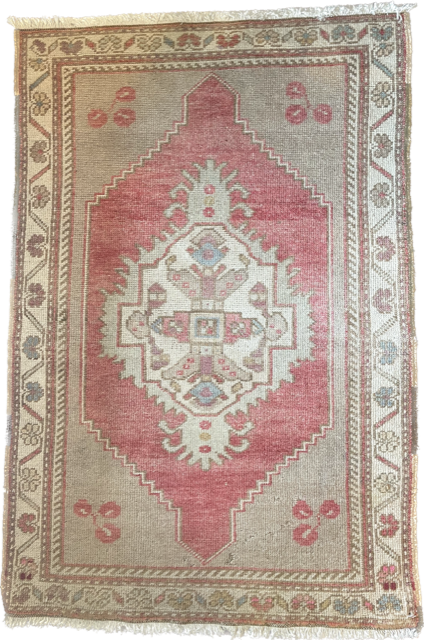 VINTAGE RUG - PINK