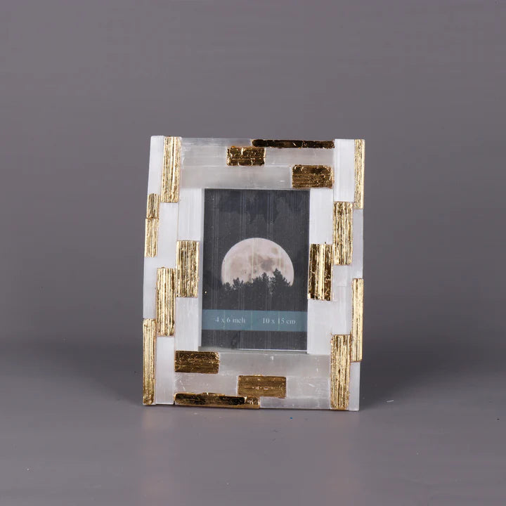 Maya Picture Frame