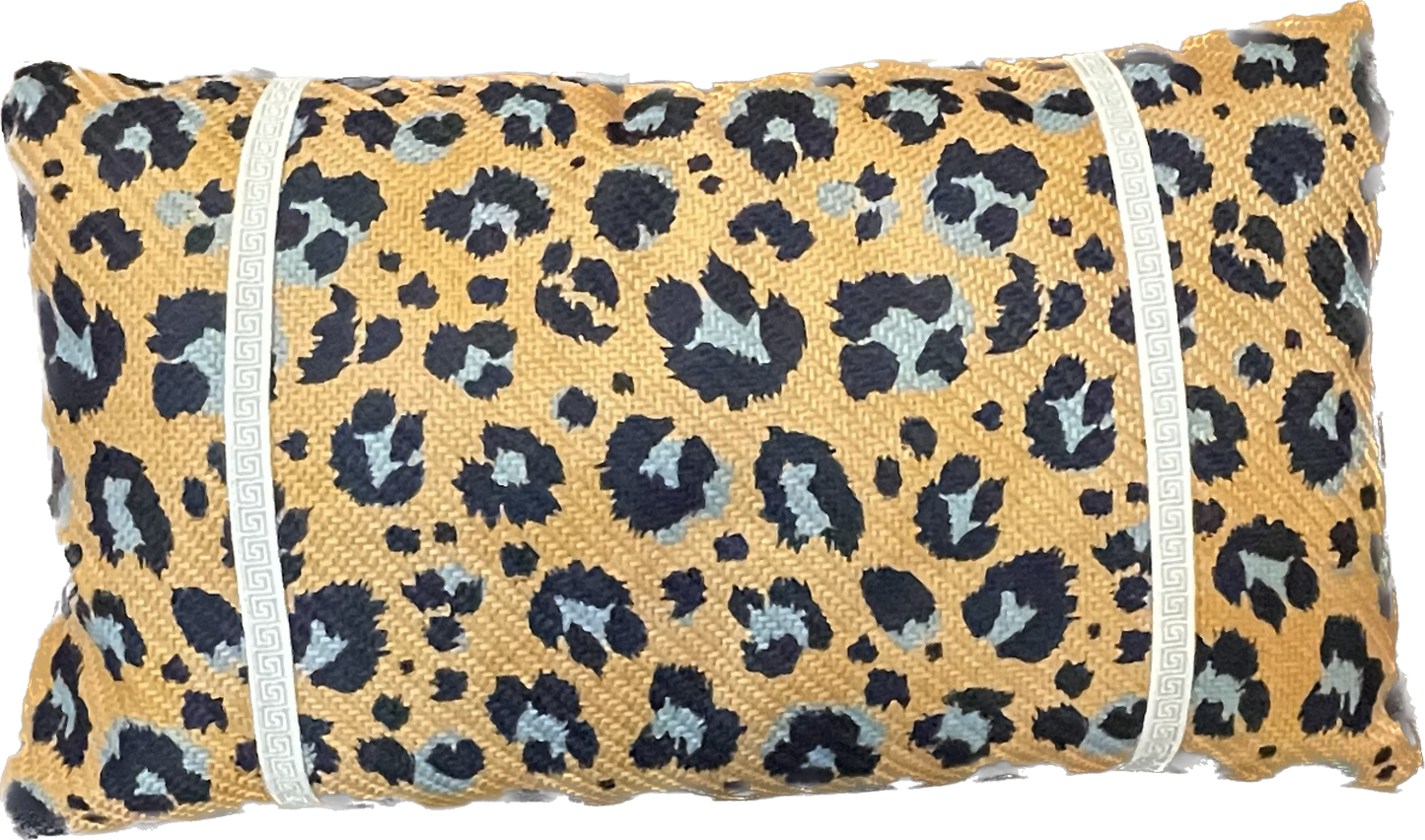 LEOPARD KIDNEY PILLOW